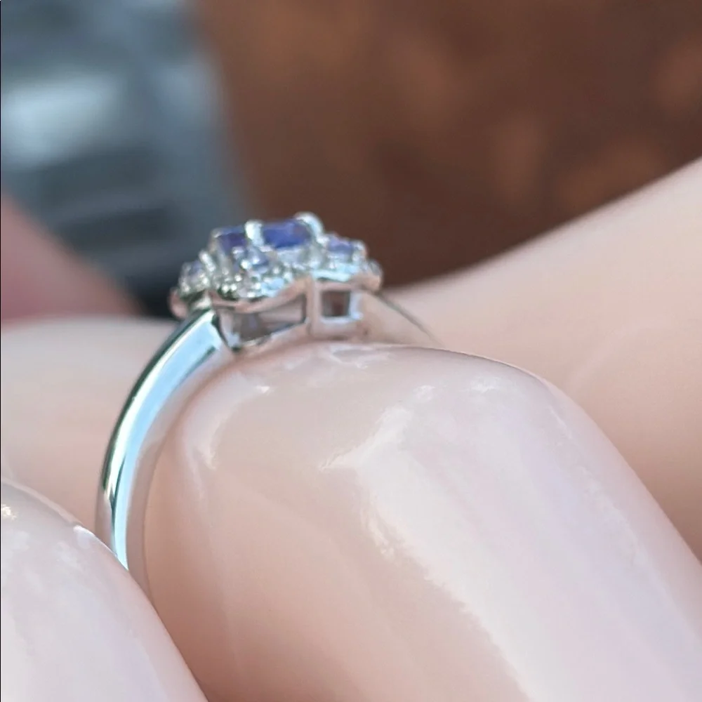 Natural Tanzanite and White Zircon Sterling Silver Ring Size 7 Clover Flower - Picture 5 of 13